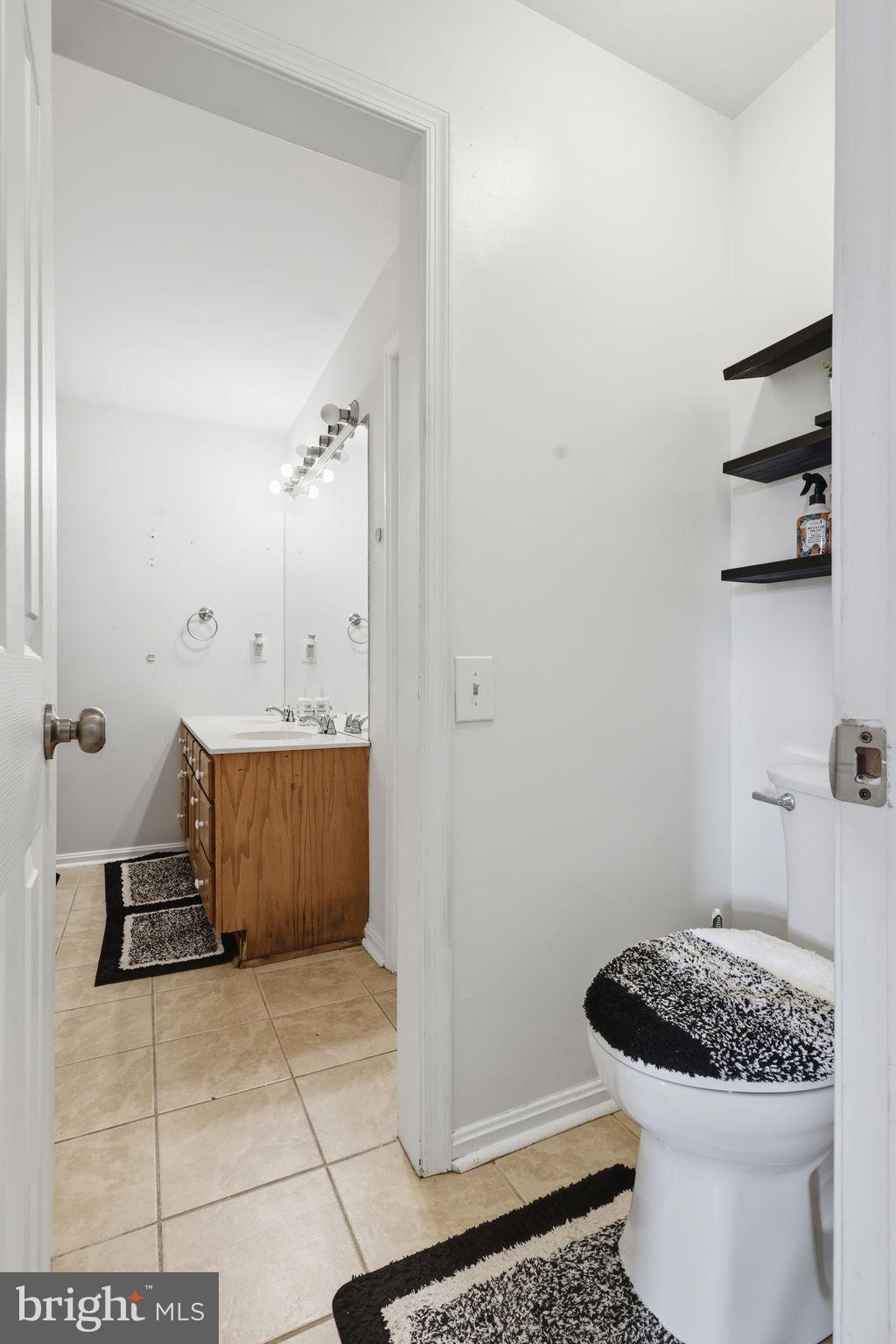 11188 Rienzi Place, Unit 201 Manassas, VA 20109 - Photo 18 of 28