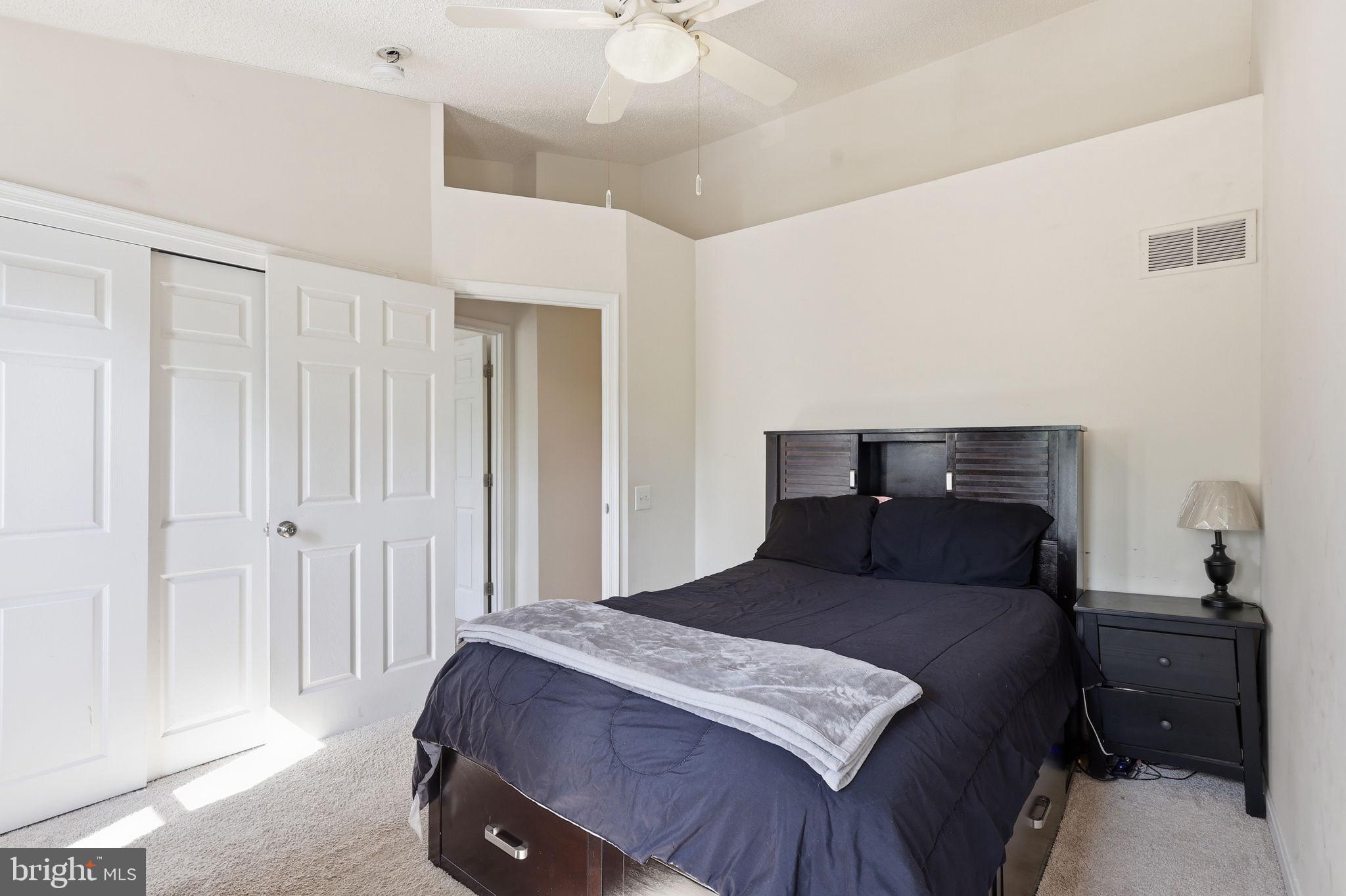 11188 Rienzi Place, Unit 201 Manassas, VA 20109 - Photo 20 of 28