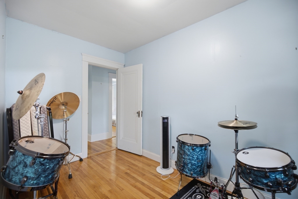 52 Eagle Road Worcester, MA 01605 - Photo 29 of 42