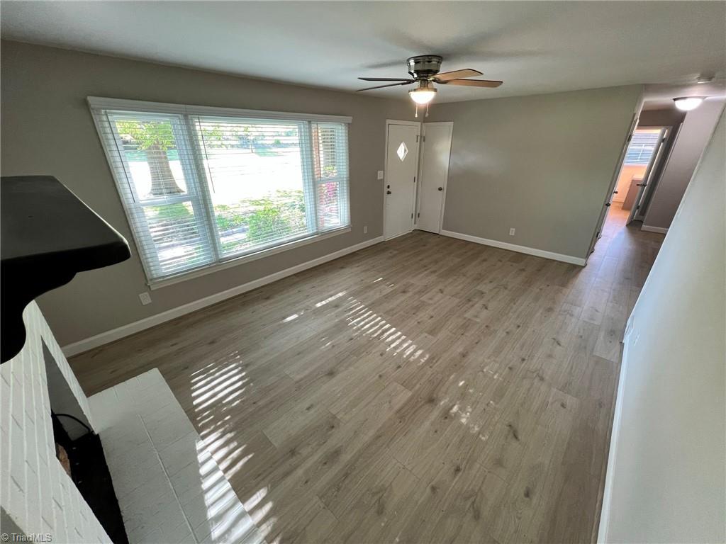 4071 Transou Road Pfafftown, NC 27040 - Photo 3 of 22 Living Room