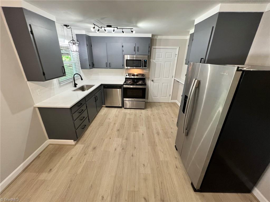 4071 Transou Road Pfafftown, NC 27040 - Photo 5 of 22 Kitchen