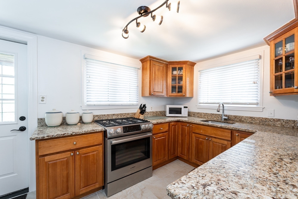 9 Tyler Road Beverly, MA 01915 - Photo 11 of 36 Gallery Image 11