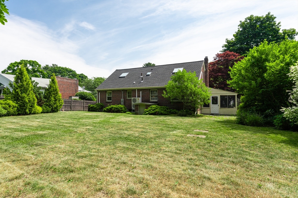 9 Tyler Road Beverly, MA 01915 - Photo 28 of 36 Gallery Image 28