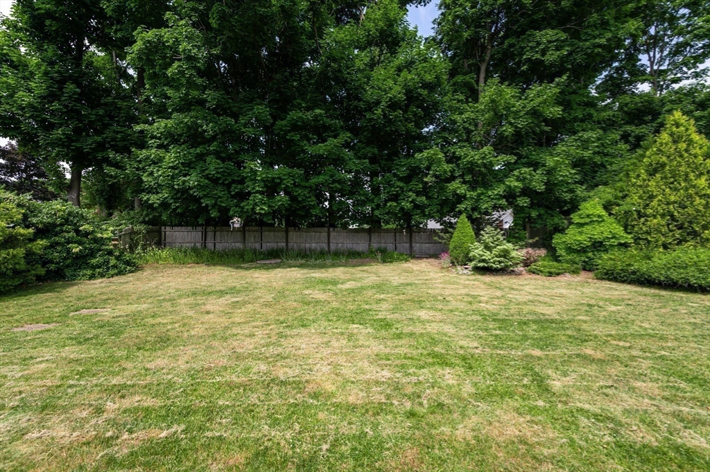 9 Tyler Road Beverly, MA 01915 - Photo 30 of 36 Gallery Image 30