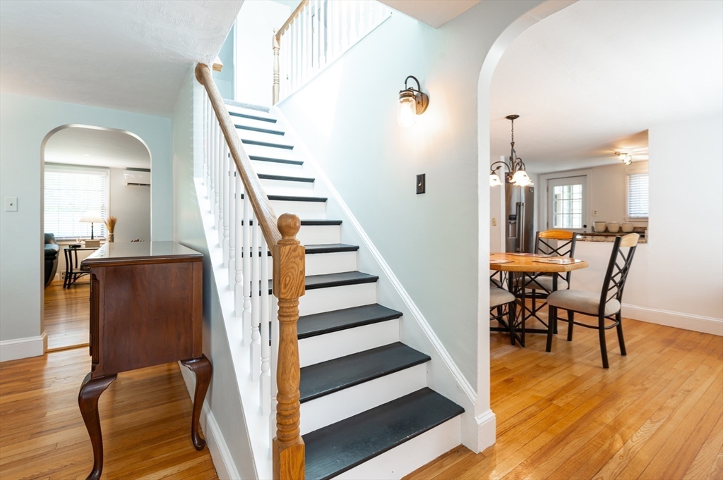 9 Tyler Road Beverly, MA 01915 - Photo 3 of 36 Gallery Image 3