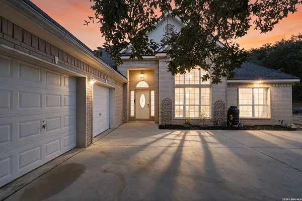 $423,000 | 2502 Park Road 37, Helotes, TX 78023