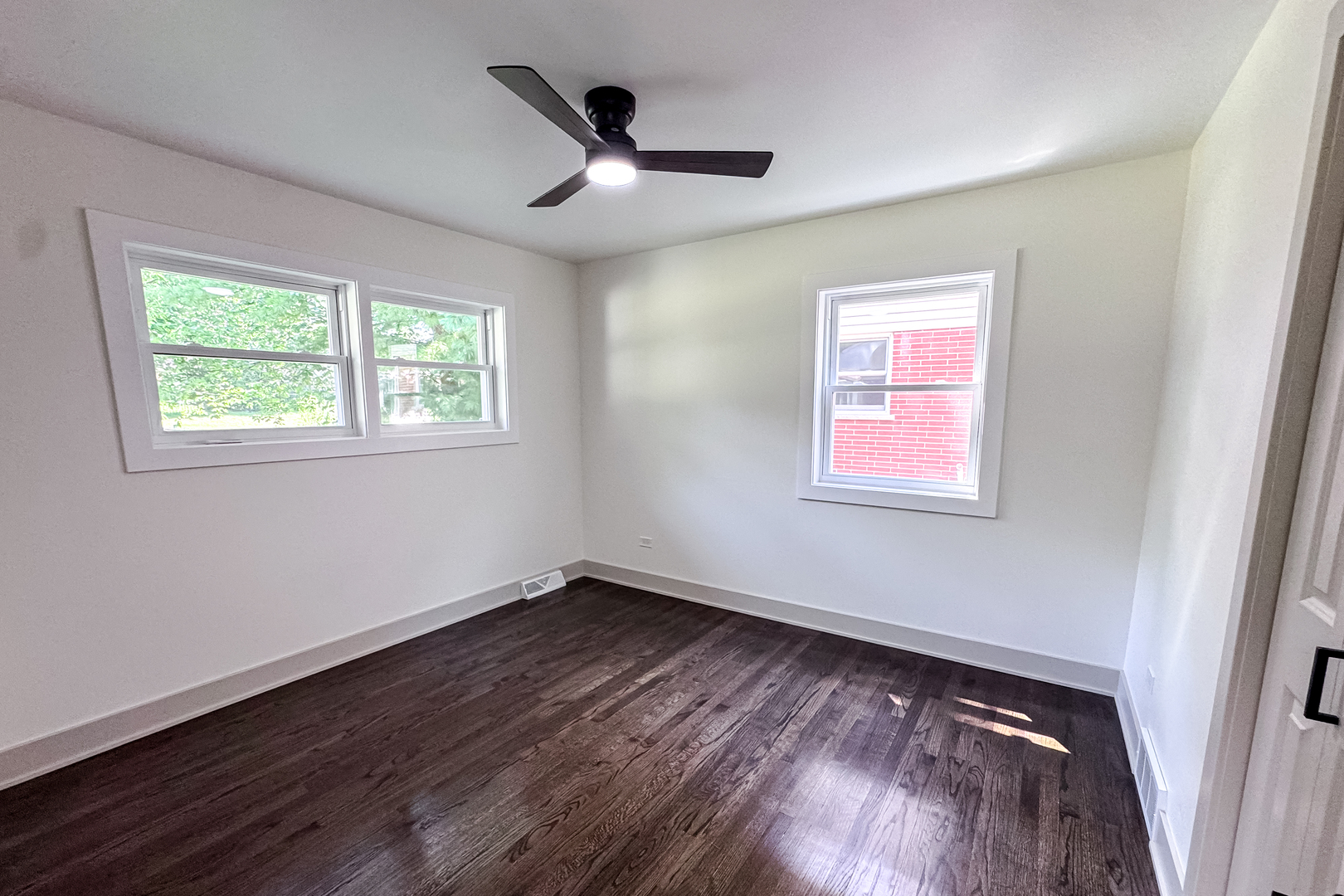 129 Monument Avenue Barrington, IL 60010 - Photo 11 of 30