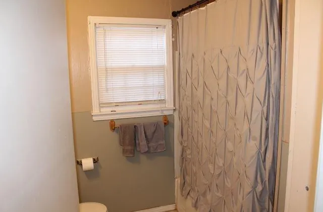 $1,050 | 3506 26th Street, Lubbock, TX 79410