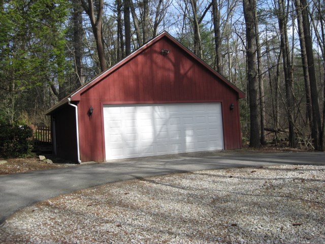 32 Random Road Bedford, NH 03110 - Photo 3 of 20