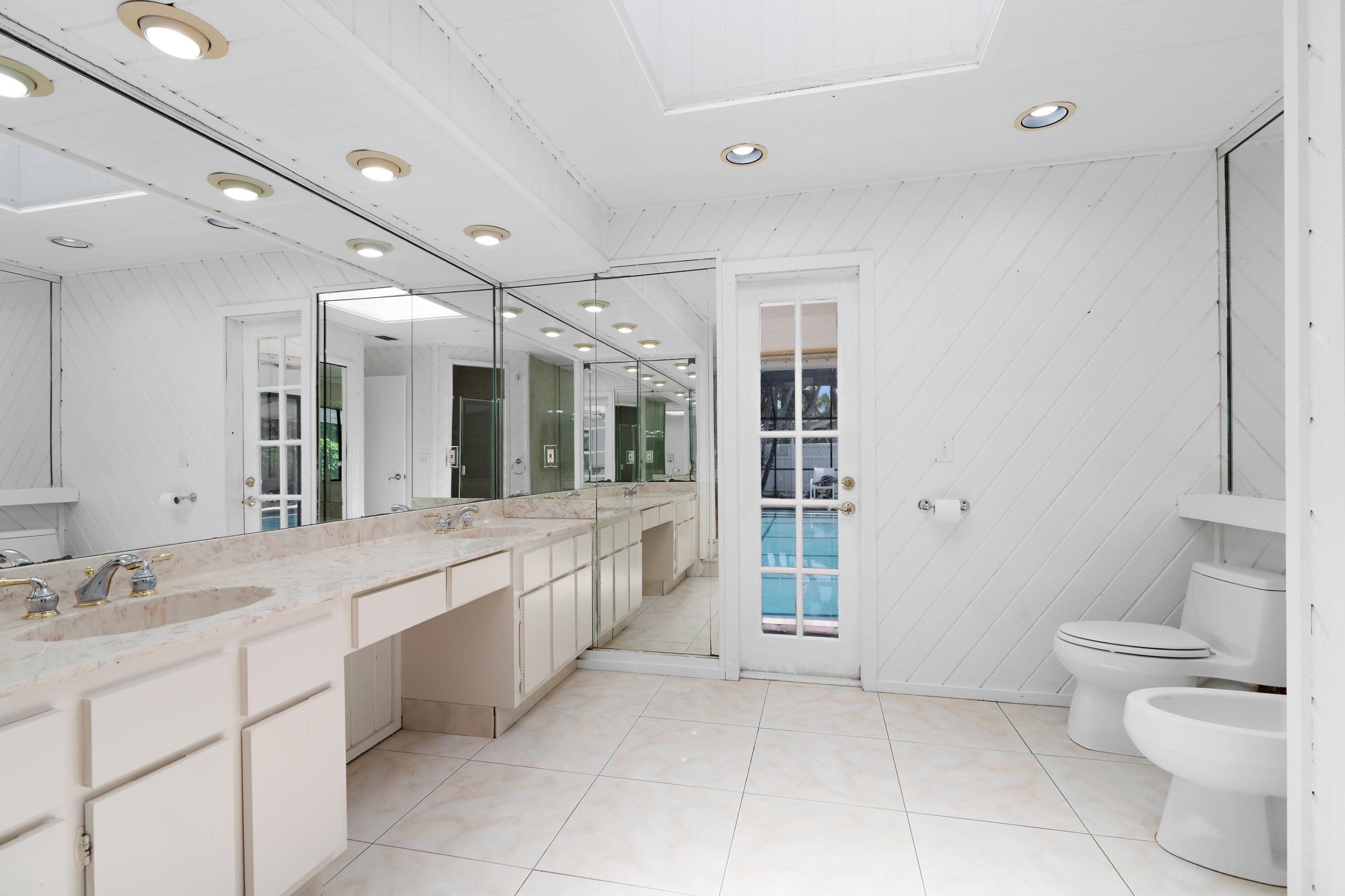 17320 Lake Park Road Boca Raton, FL 33487 - Photo 11 of 36 Master Bathroom