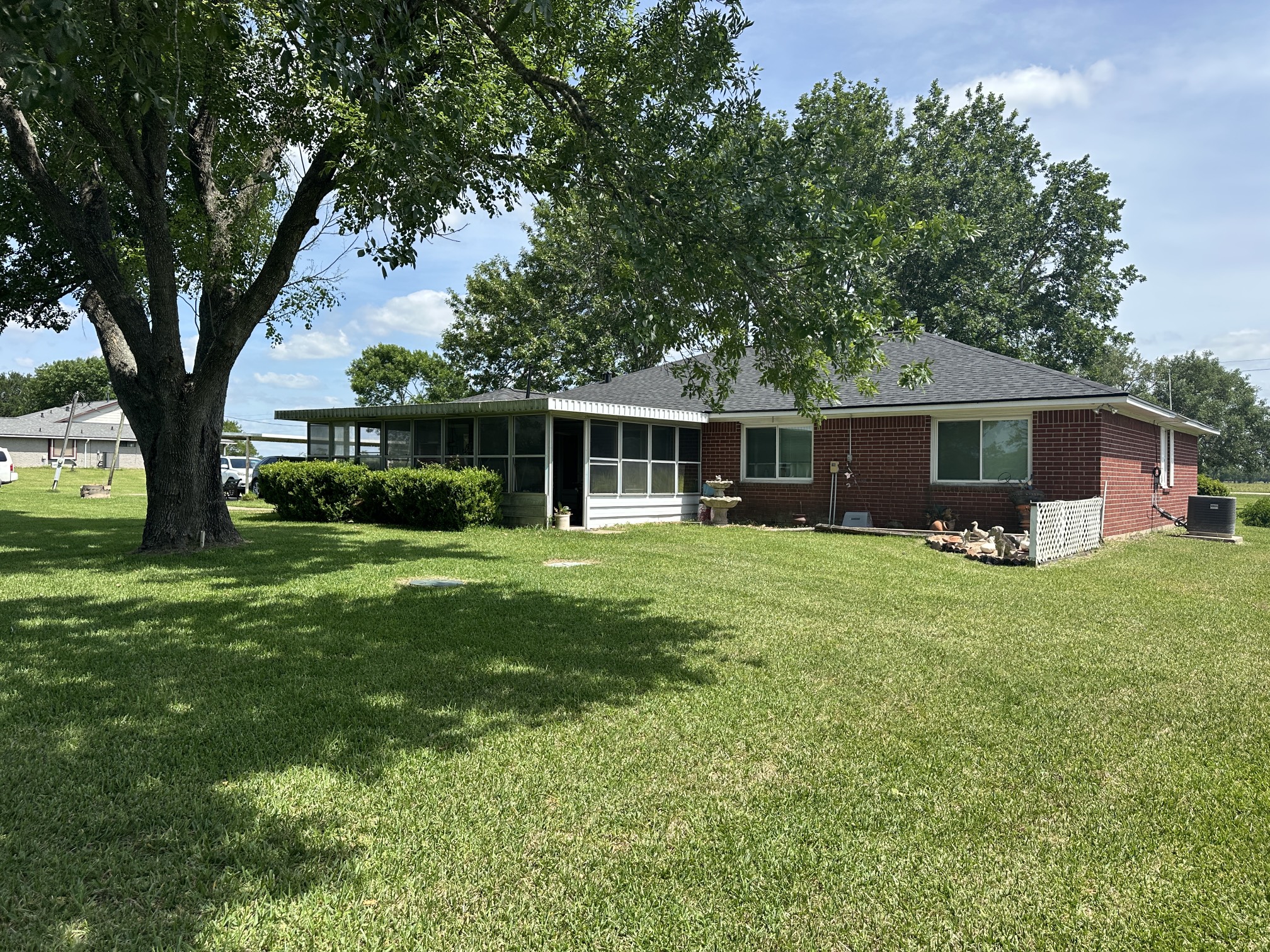 4911 Brister Road Rosharon, TX 77583 - Photo 29 of 31 Beautiful back yard