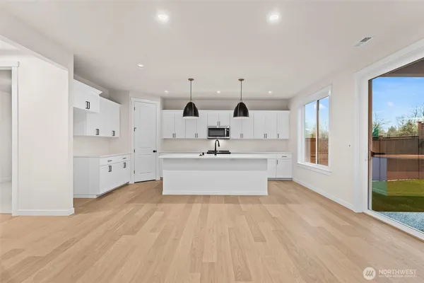 $924,950 | 19462 116th Street East, Bonney Lake, WA 98391