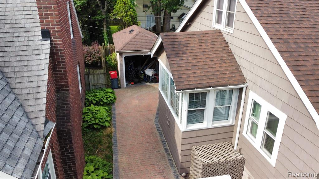 95 Mapleton Road Grosse Pointe, MI 48236 - Photo 30 of 34