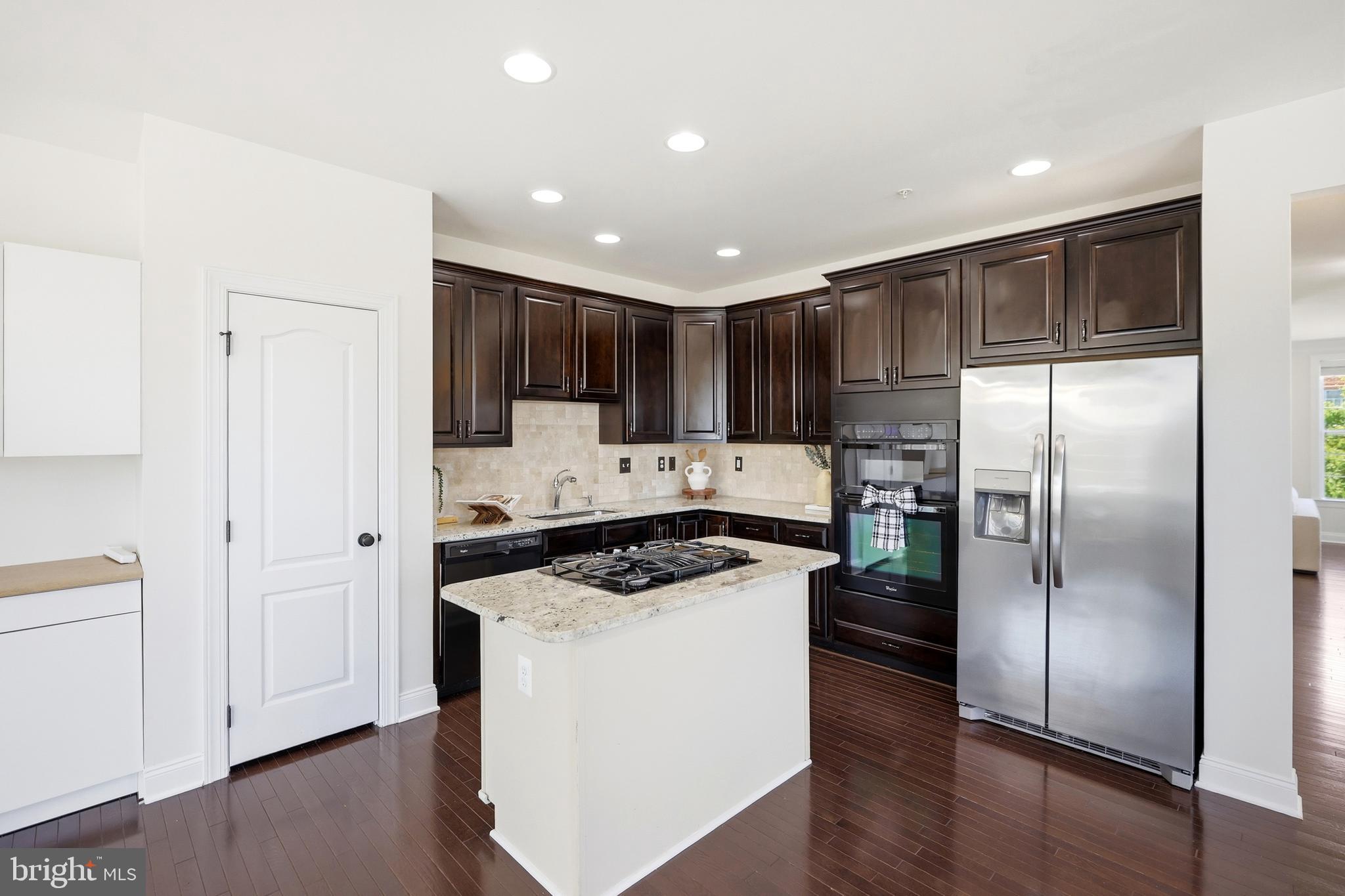 7761 Crystal Brook Way Hanover, MD 21076 - Photo 20 of 63 Gourmet Kitchen