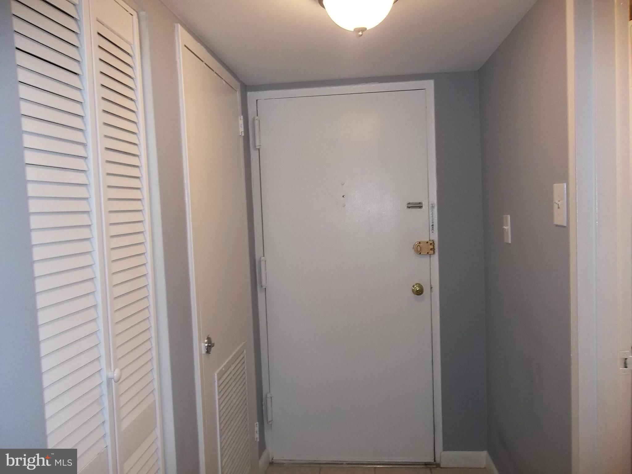 1423 Northgate Square, Unit 22B Reston, VA 20190 - Photo 3 of 30 Interior (General)