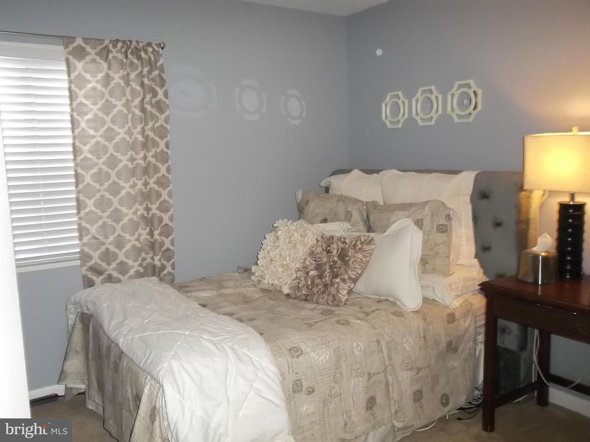 1423 Northgate Square, Unit 22B Reston, VA 20190 - Photo 22 of 30 Bedroom