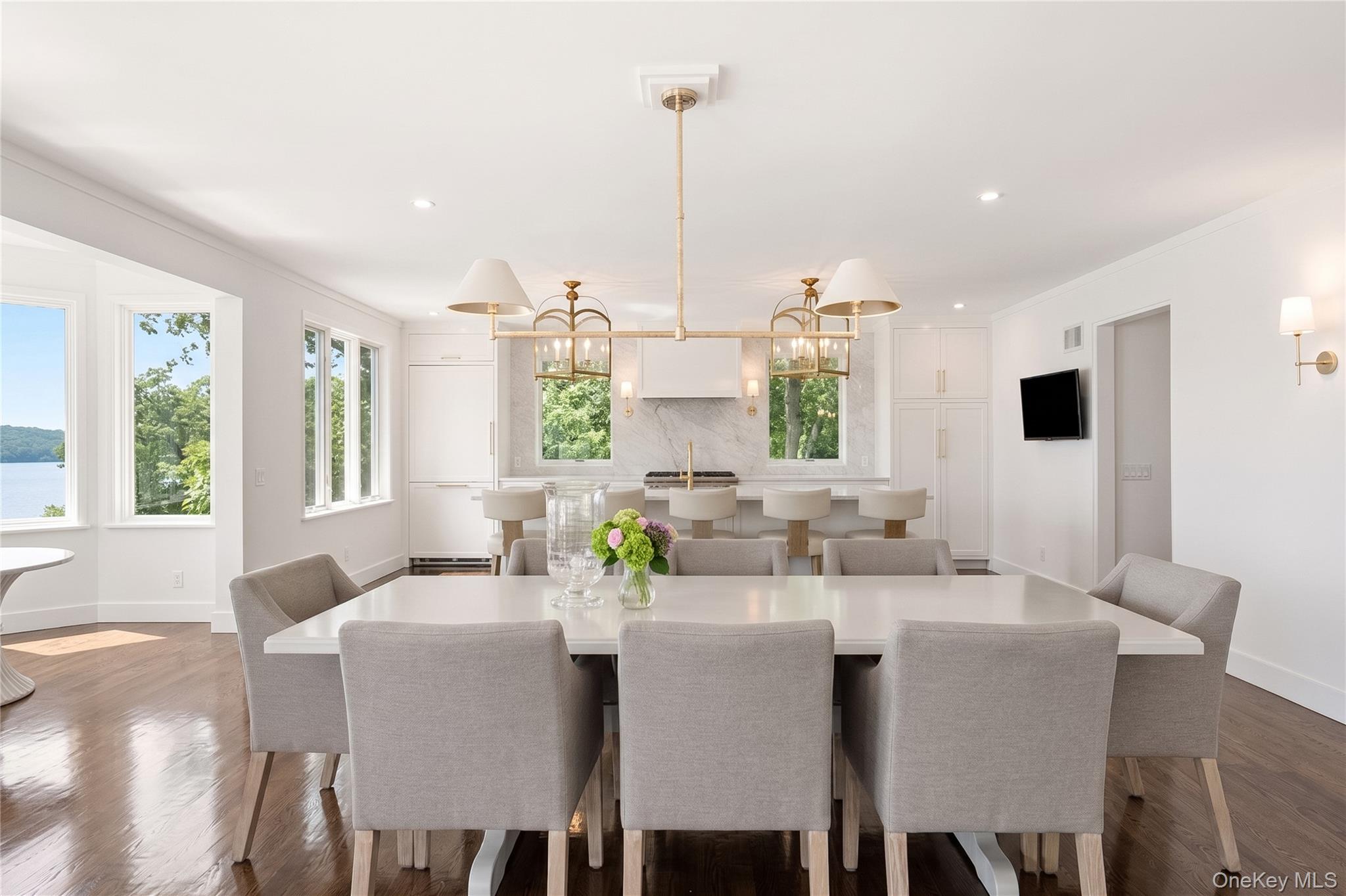 86 White Hill Road Cold Spring Harbor, NY 11724 - Photo 9 of 36
