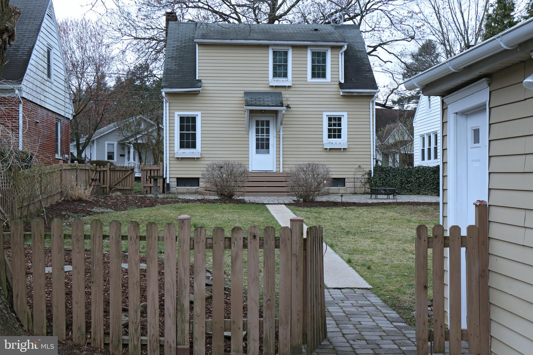 606 Pleasure Road Lancaster, PA 17601 - Photo 3 of 42 Rear of home with patio and fenced yard