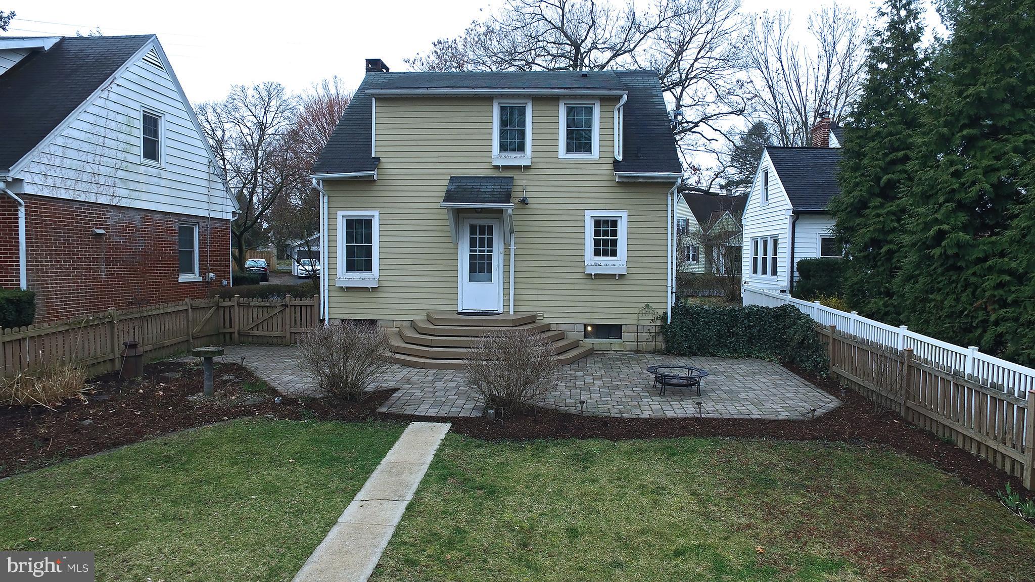 606 Pleasure Road Lancaster, PA 17601 - Photo 29 of 42 Rear of home with patio and fenced yard