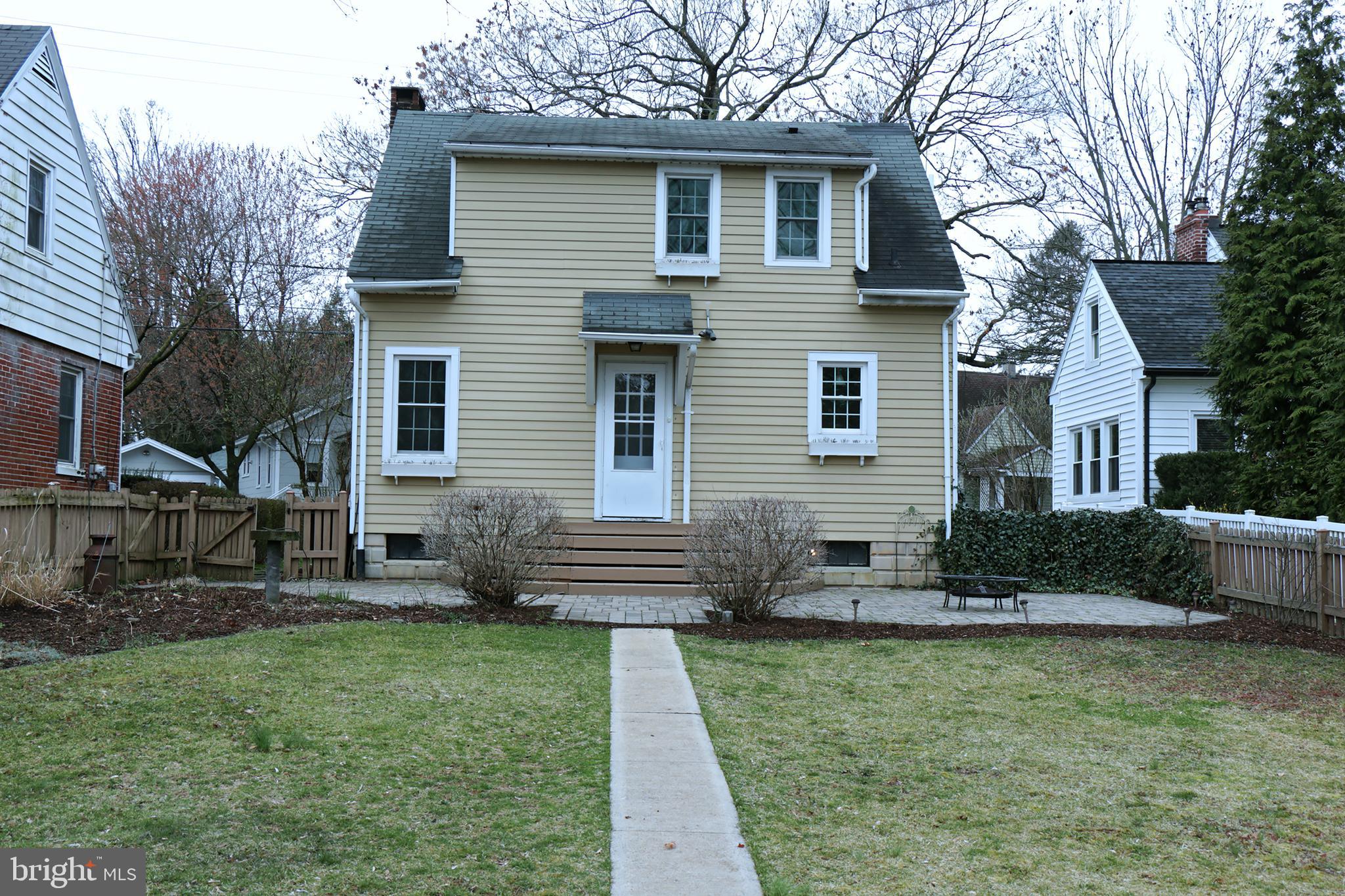 606 Pleasure Road Lancaster, PA 17601 - Photo 30 of 42 Rear of home with patio and fenced yard
