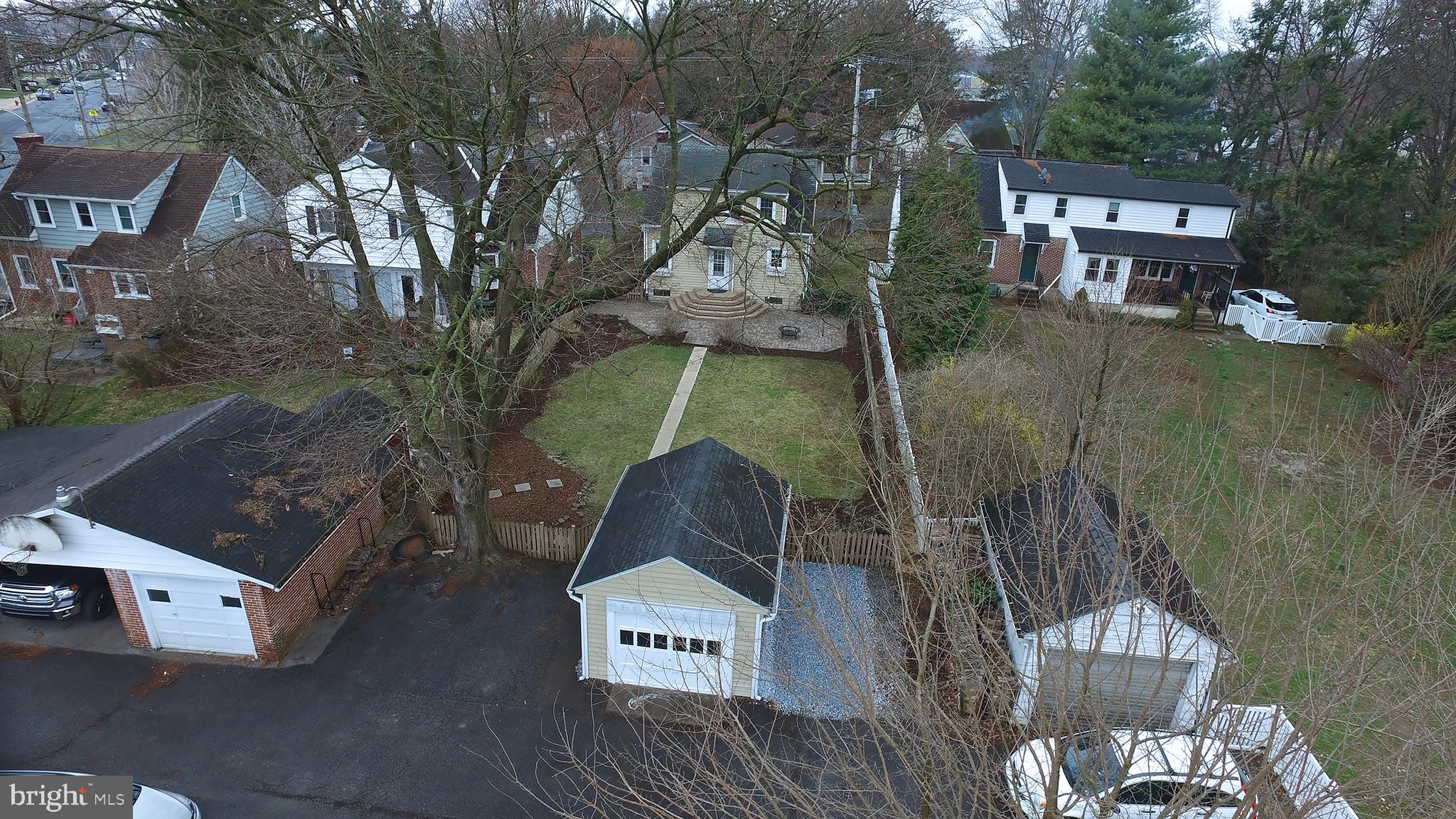 606 Pleasure Road Lancaster, PA 17601 - Photo 36 of 42 Overhead view of yard garage and parking