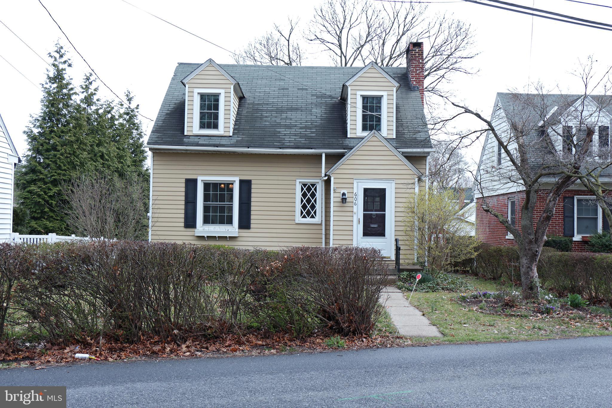606 Pleasure Road Lancaster, PA 17601 - Photo 7 of 42 Front of home
