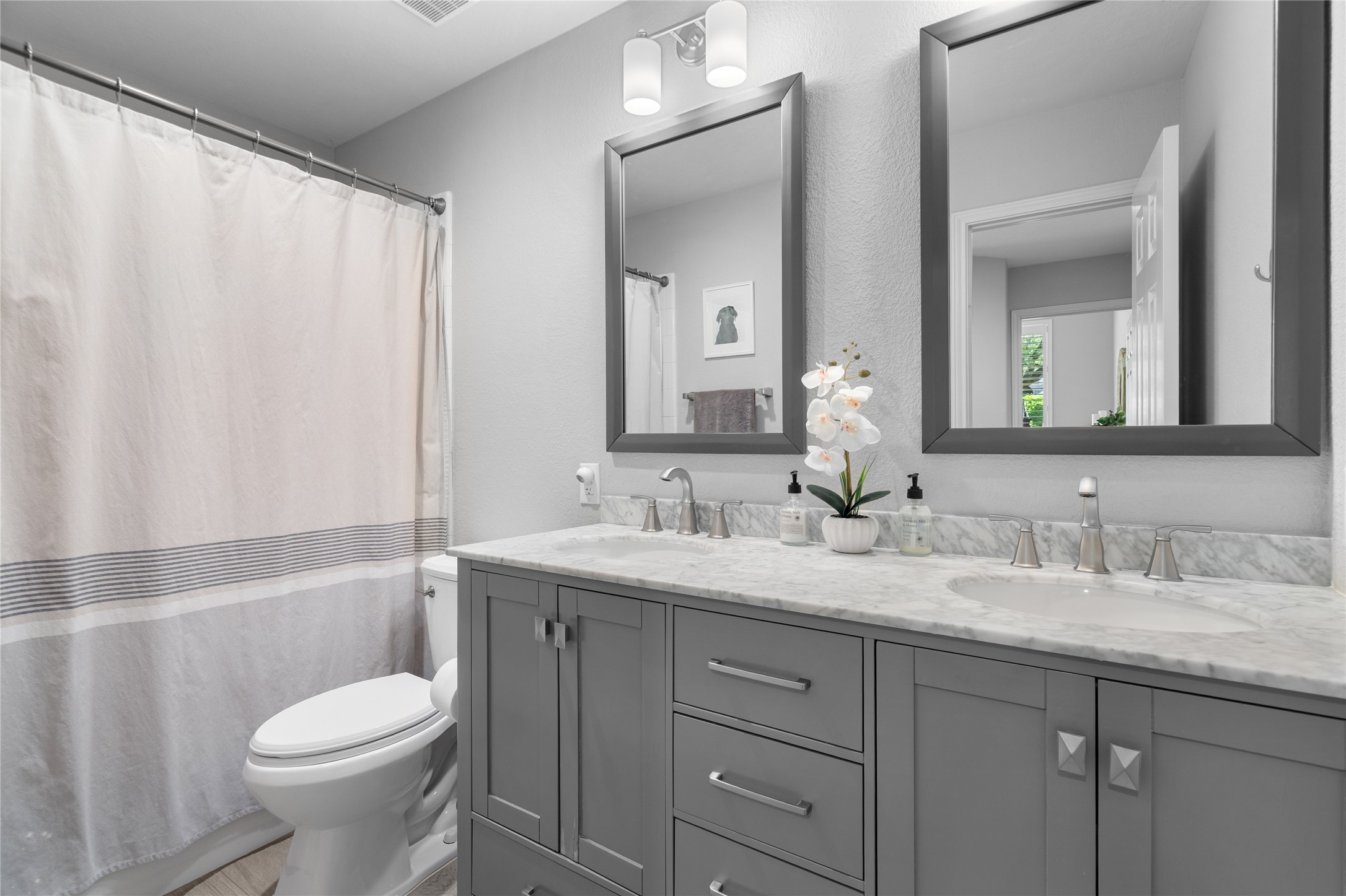 10744 Chestnut Ridge Road Austin, TX 78726 - Photo 26 of 34 Full Bath