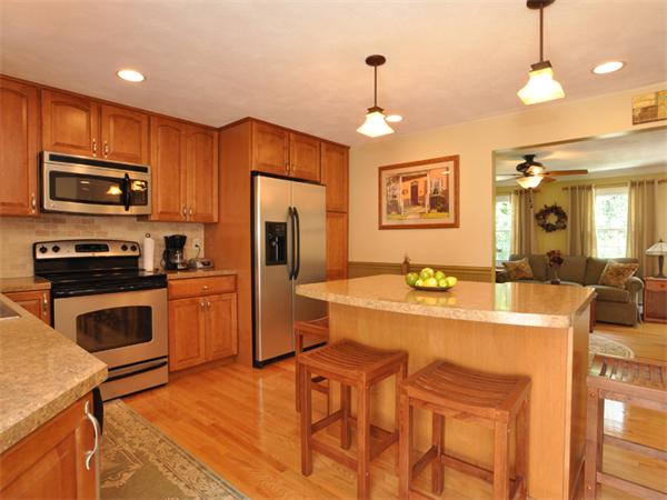 27 Hastings Road Dedham, MA 02026 - Photo 11 of 25 Gallery Image 11