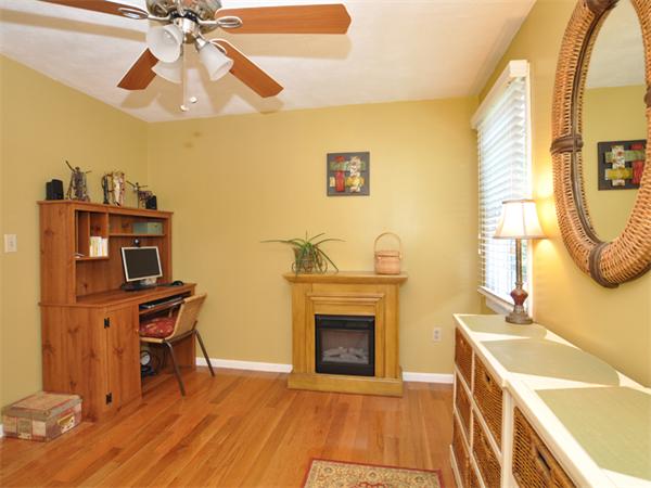 27 Hastings Road Dedham, MA 02026 - Photo 20 of 25 Gallery Image 20