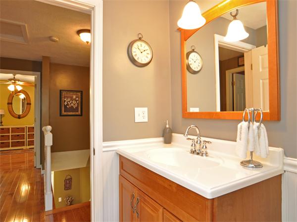 27 Hastings Road Dedham, MA 02026 - Photo 23 of 25 Gallery Image 23