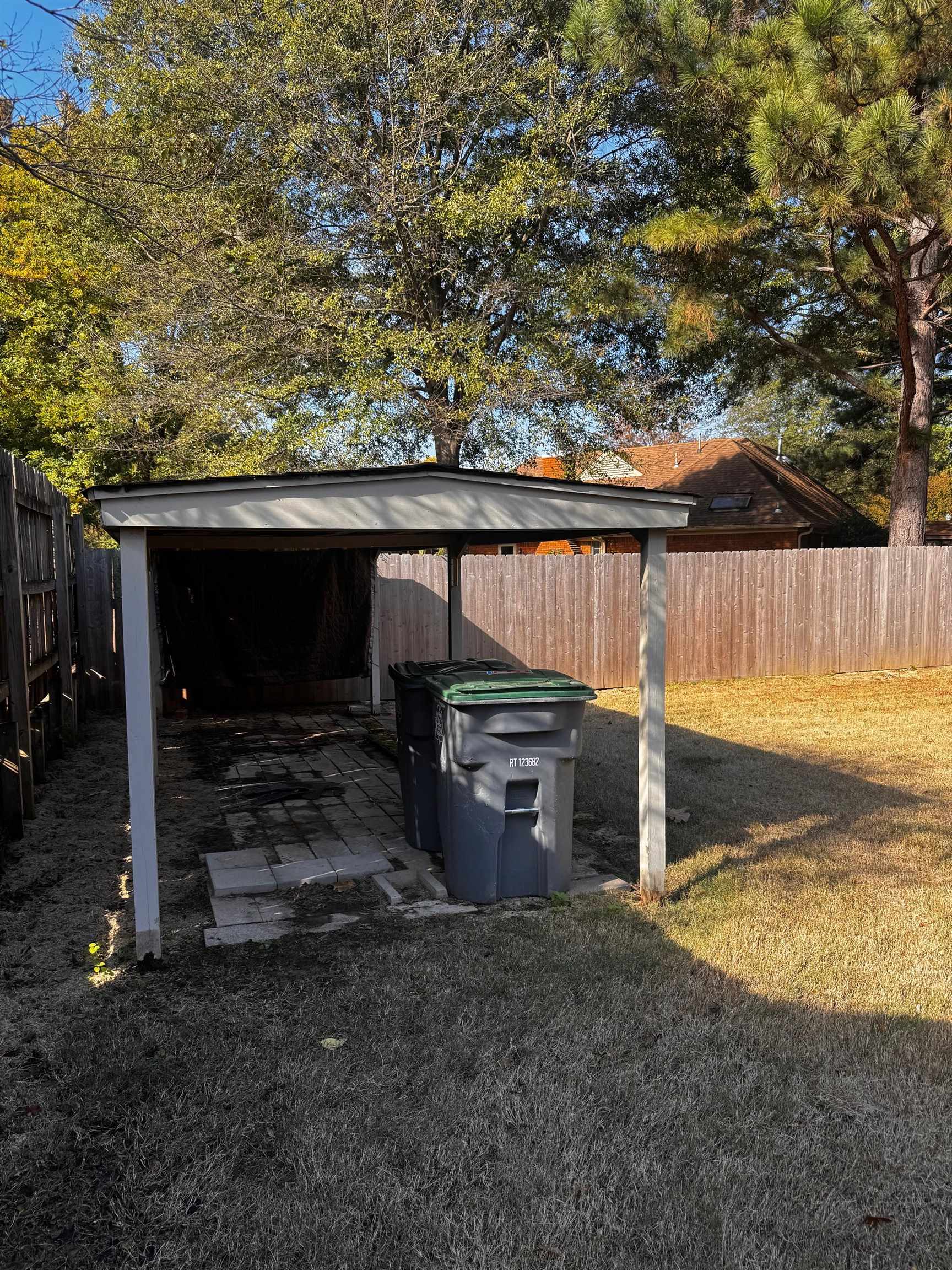 8460 Buckhurst Road Memphis, TN 38016 - Photo 19 of 19 a view of a balcony with an outdoor space