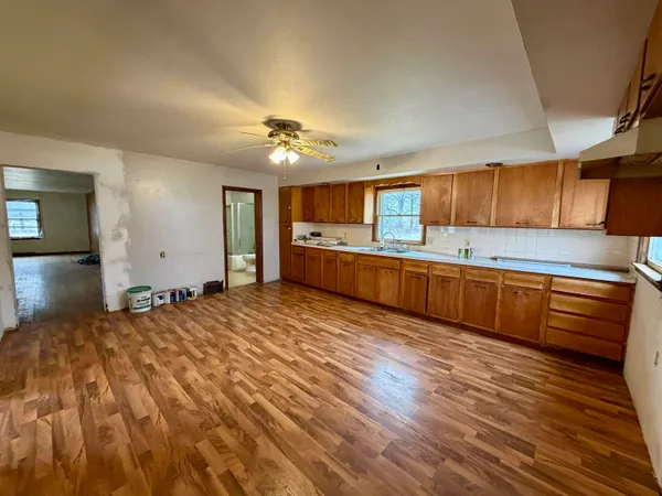 $265,000 | 3517 North Henderson Road, Freeport, IL 61032