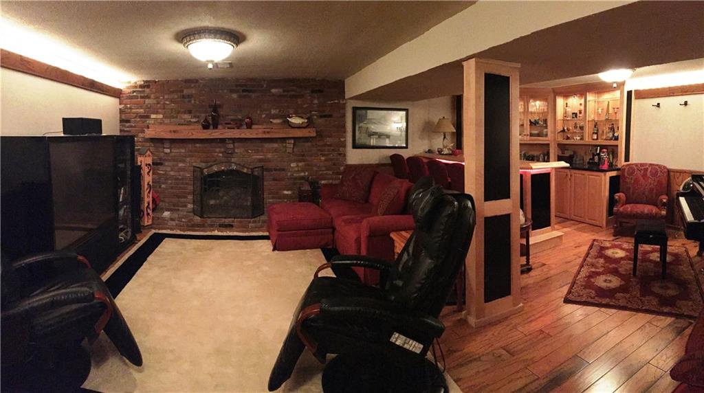634 Harrogate Road Upper St. Clair, PA 15241 - Photo 9 of 24 Gallery Image 9