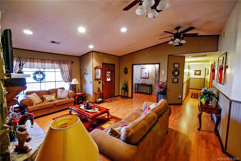 1695 Wesley Road Morganton, NC 28655 - Photo 11 of 24 Gallery Image 11
