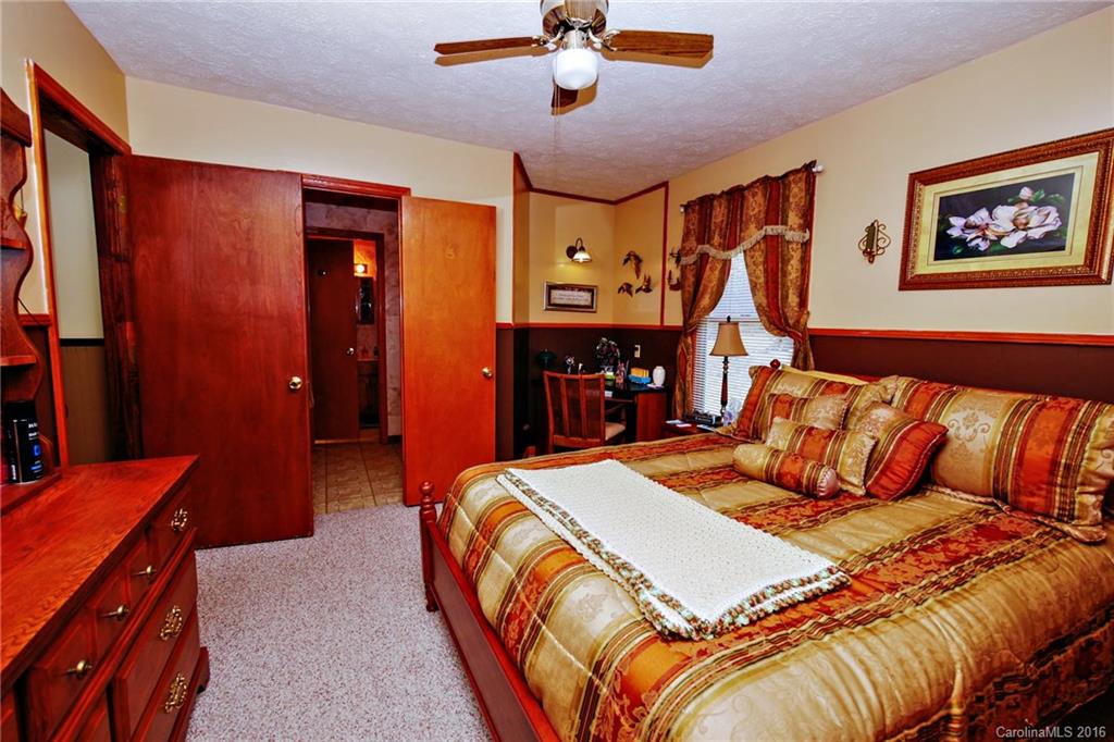 1695 Wesley Road Morganton, NC 28655 - Photo 17 of 24 Gallery Image 17