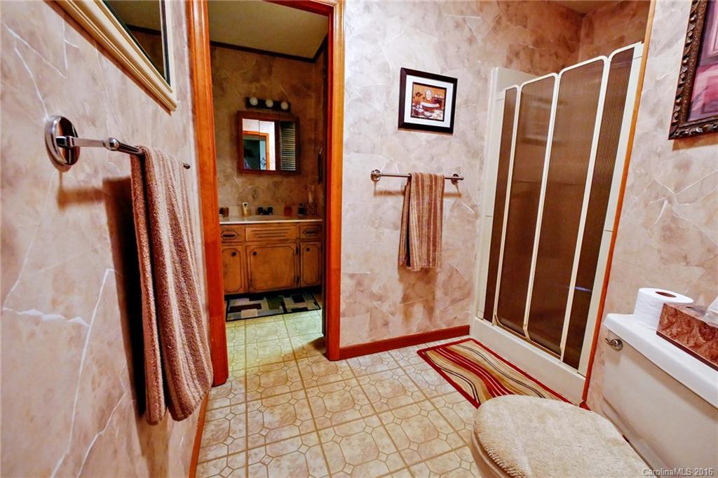 1695 Wesley Road Morganton, NC 28655 - Photo 18 of 24 Gallery Image 18