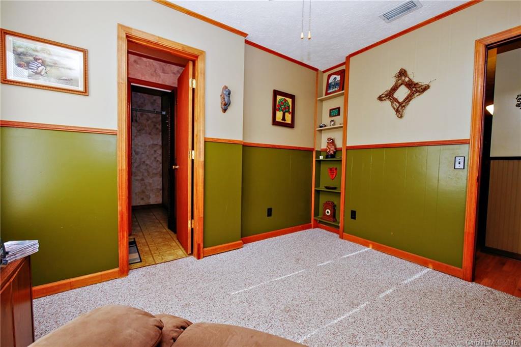 1695 Wesley Road Morganton, NC 28655 - Photo 21 of 24 Gallery Image 21