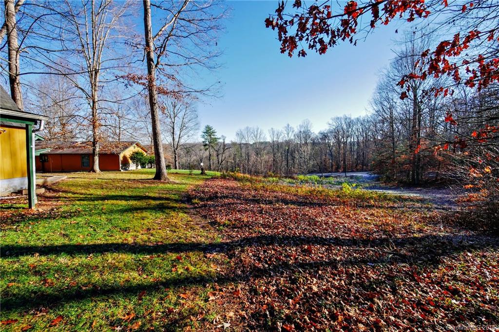 1695 Wesley Road Morganton, NC 28655 - Photo 5 of 24 Gallery Image 5