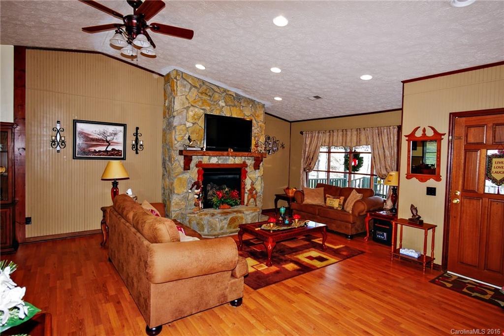 1695 Wesley Road Morganton, NC 28655 - Photo 9 of 24 Gallery Image 9