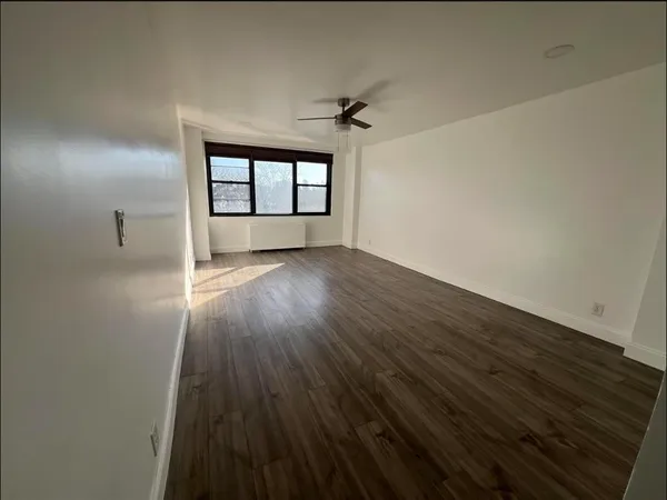 $2,000 | 201 St Pauls Avenue, Unit 4V, Jersey City, NJ 07306