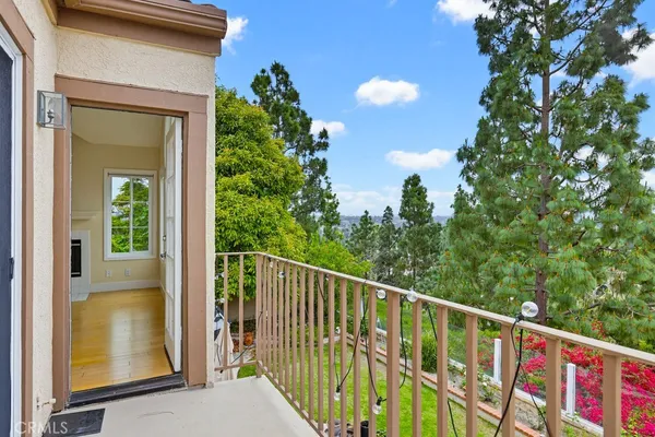$3,300 | 41 Via Athena, Aliso Viejo, CA 92656