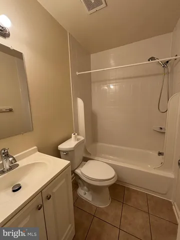 $2,450 | 4657 Logsdon Drive, Annandale, VA 22003