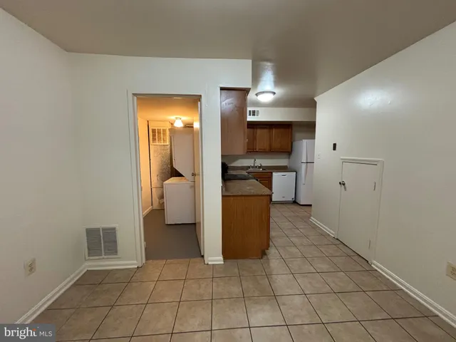 $2,450 | 4657 Logsdon Drive, Annandale, VA 22003