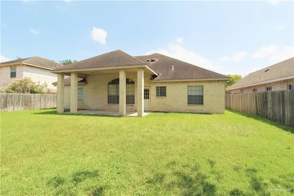 $1,850 | 2708 Cardinal Avenue, McAllen, TX 78504