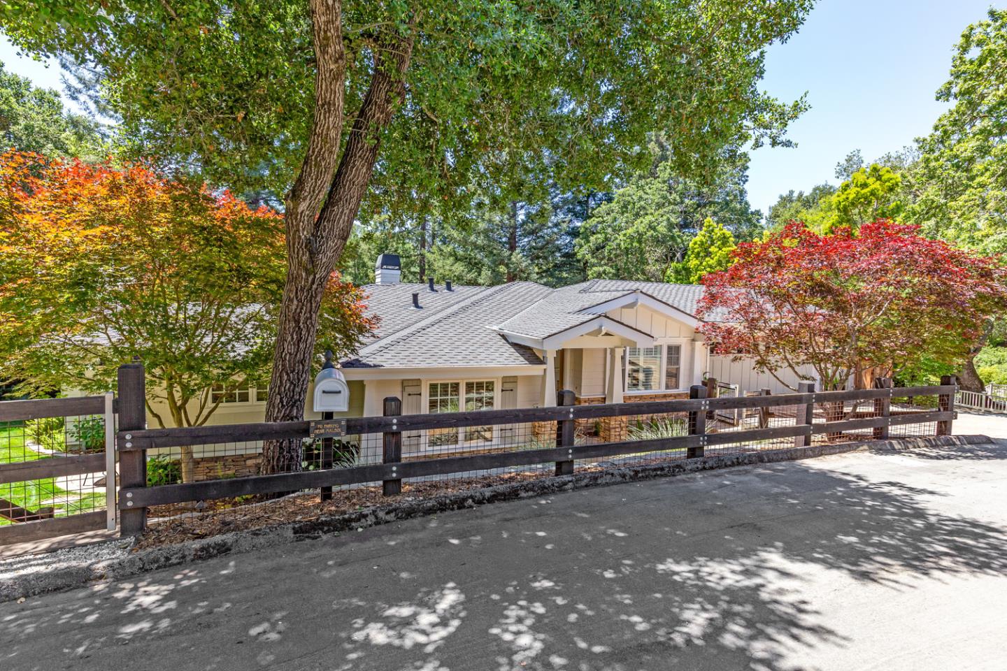 63 Ridge Court Woodside, CA 94062 - Photo 5 of 40