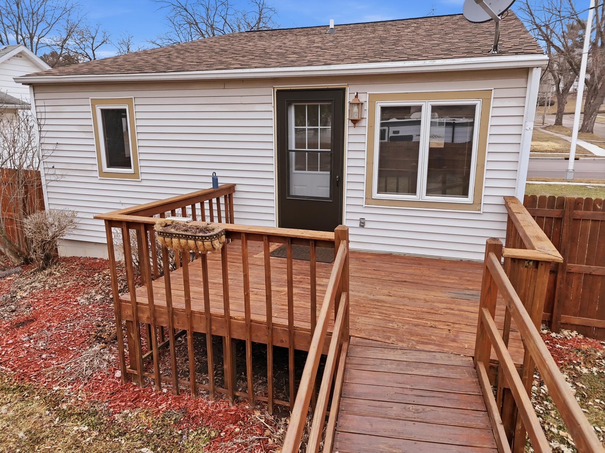 515 8th Avenue Baraboo, WI 53913 - Photo 5 of 31