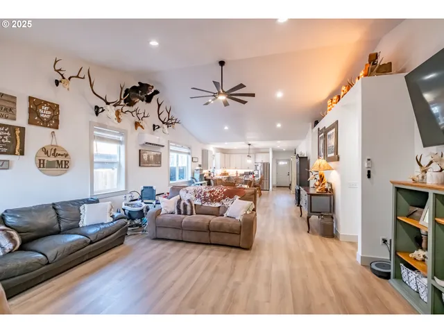 $485,000 | 547 West Fourth Street, Coquille, OR 97423