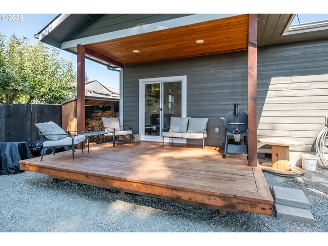 $485,000 | 547 West Fourth Street, Coquille, OR 97423