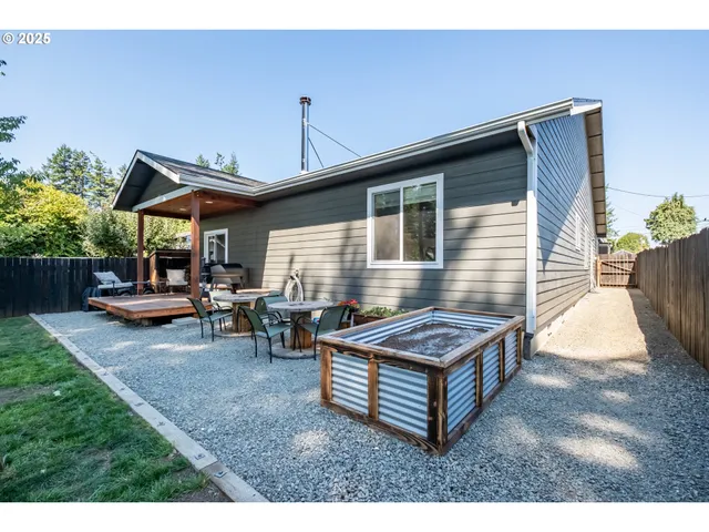$485,000 | 547 West Fourth Street, Coquille, OR 97423