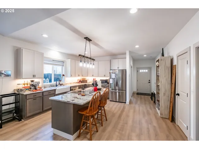 $485,000 | 547 West Fourth Street, Coquille, OR 97423